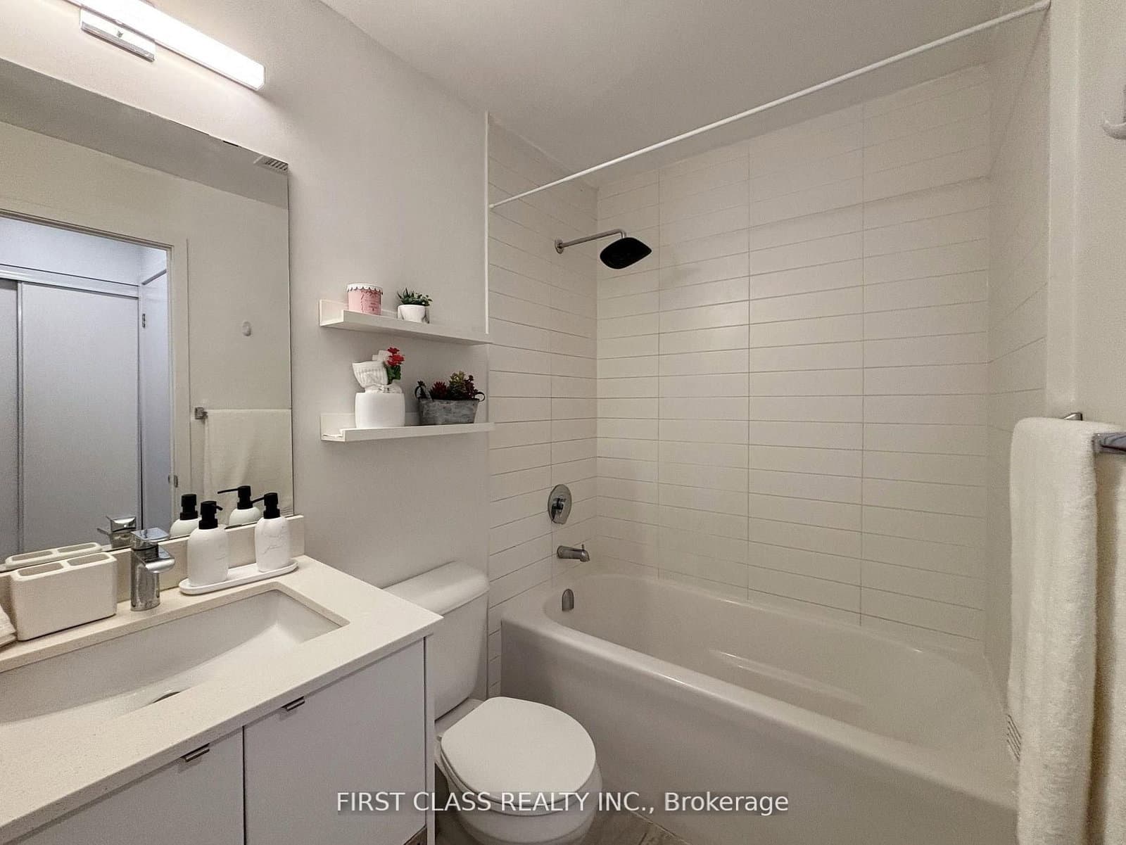 1127 Cooke Boulevard, Unit 514 thumbnail 9
