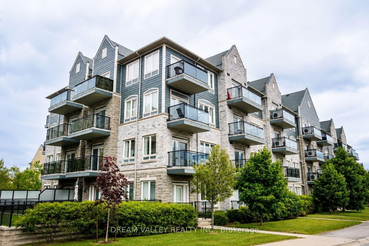 #310 - 3075 Thomas Street