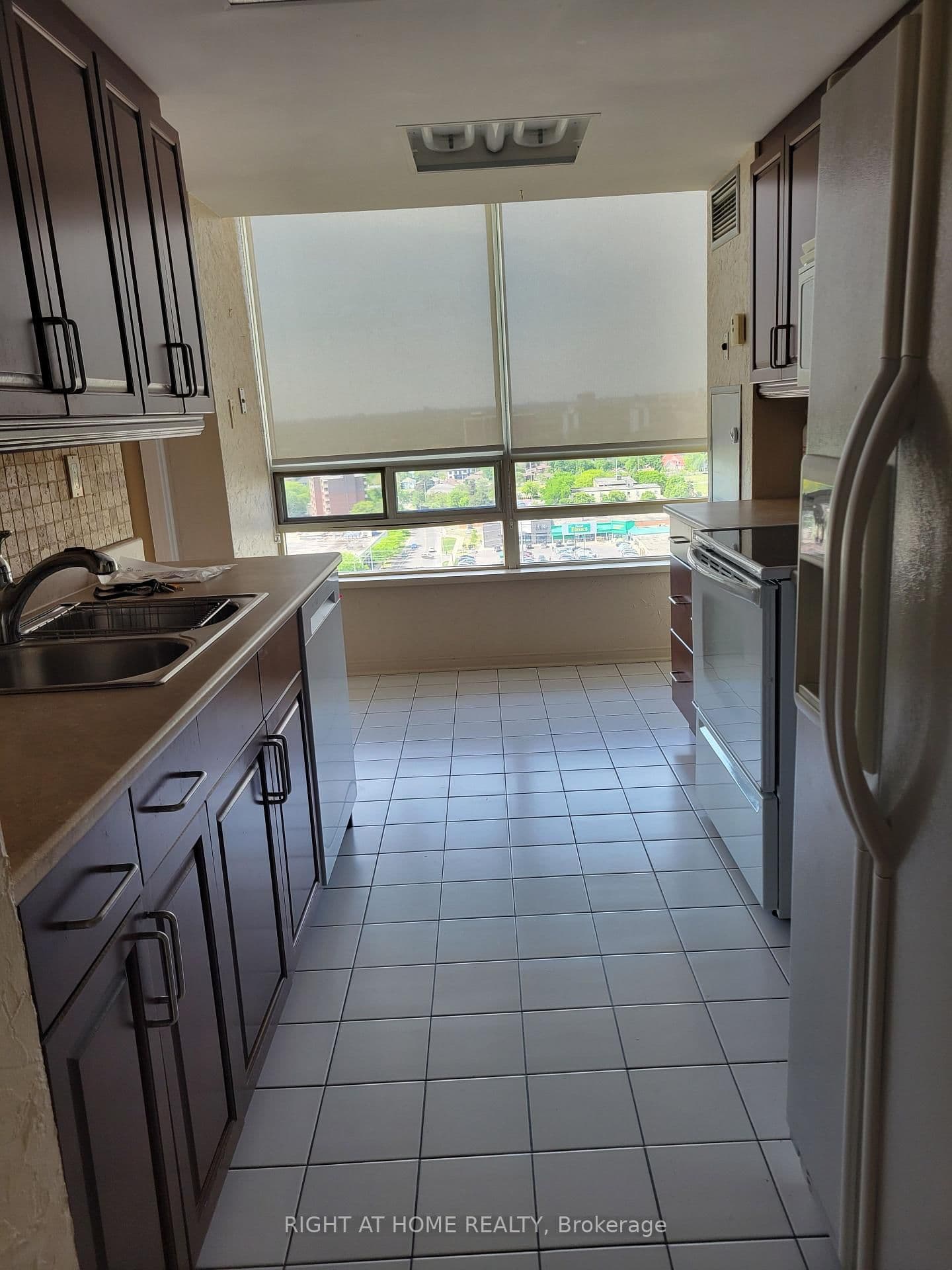 75 King Street E, Unit PH2 thumbnail 15
