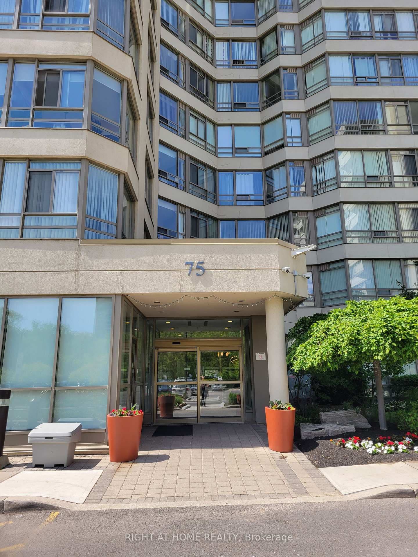 75 King Street E, Unit PH2 thumbnail 5