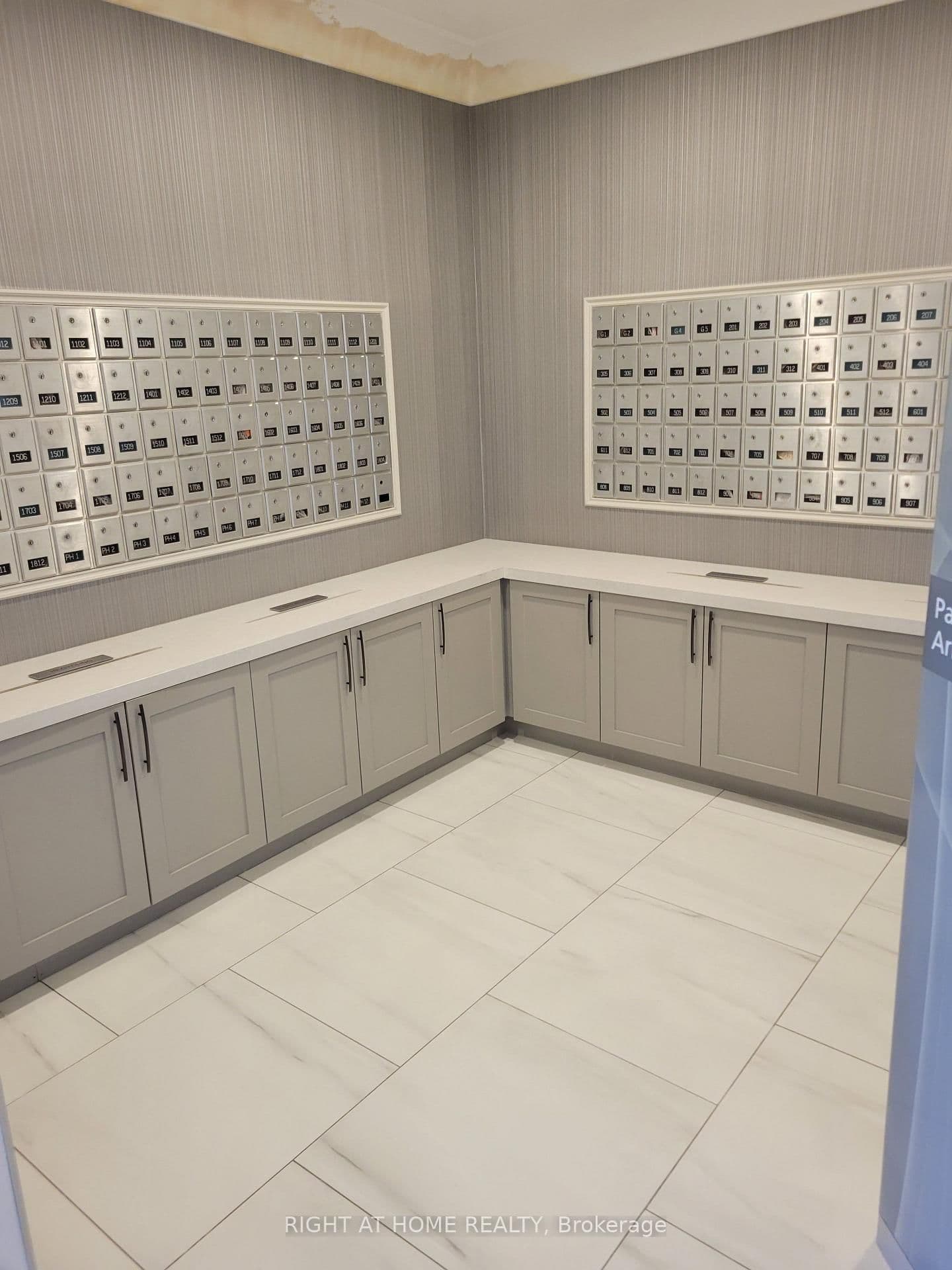 75 King Street E, Unit PH2 thumbnail 7