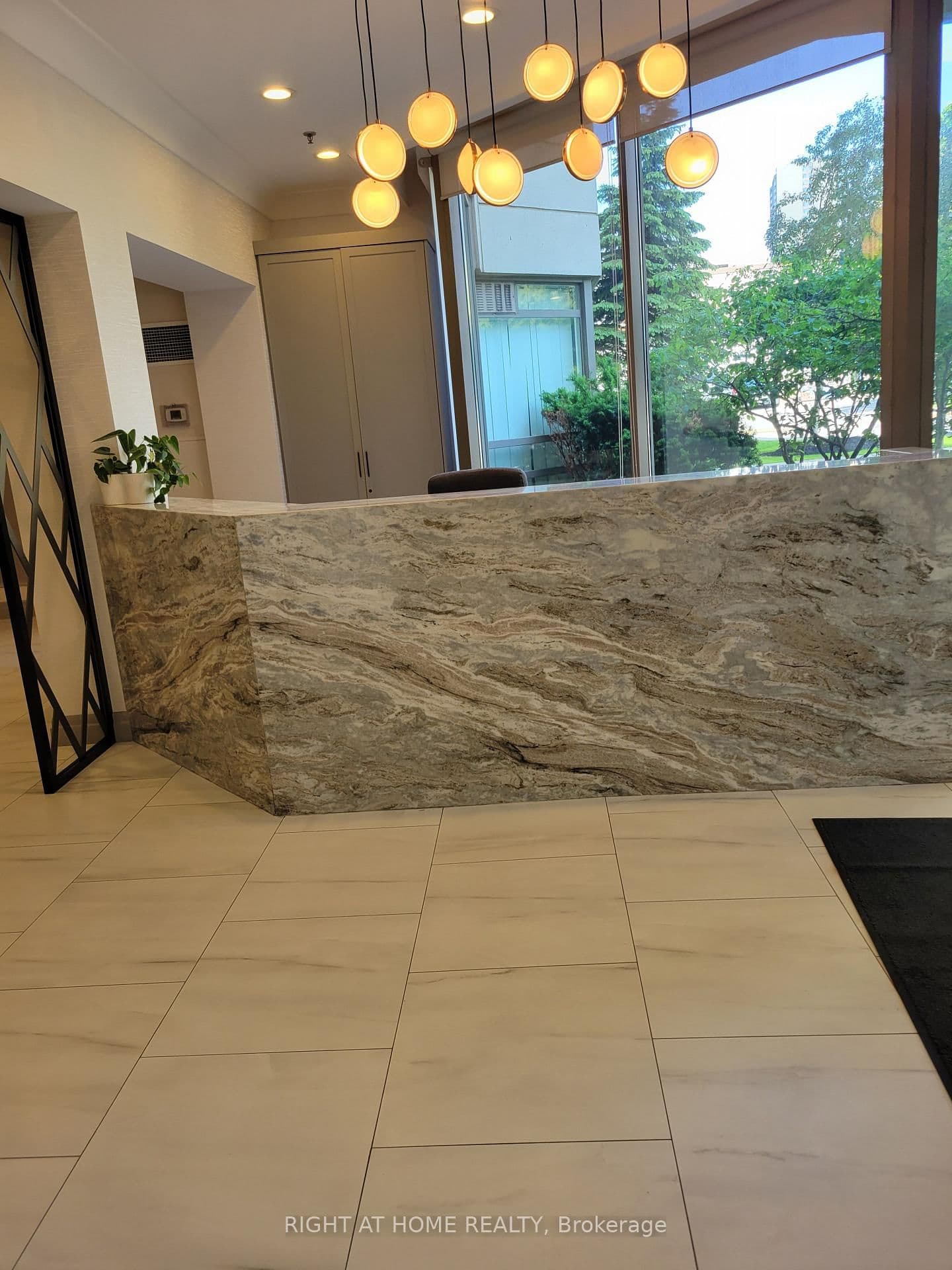 75 King Street E, Unit PH2 thumbnail 9
