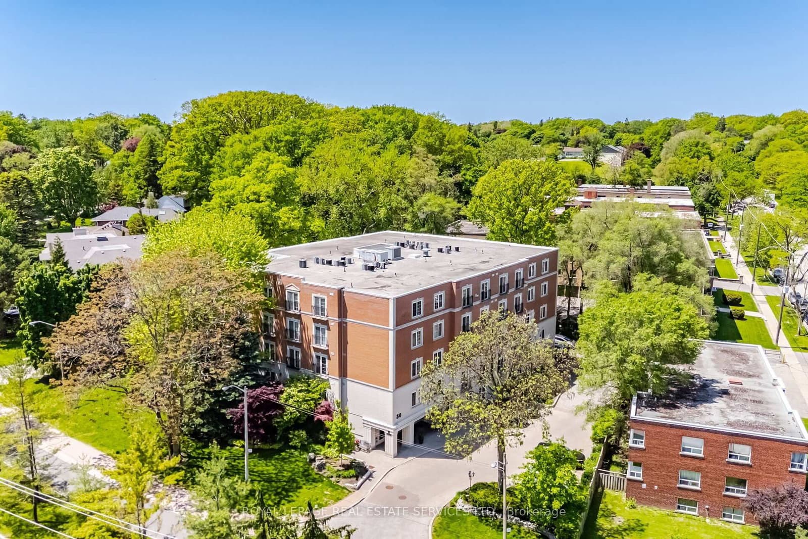 30 Anglesey Boulevard, Unit PH403 - Image 1
