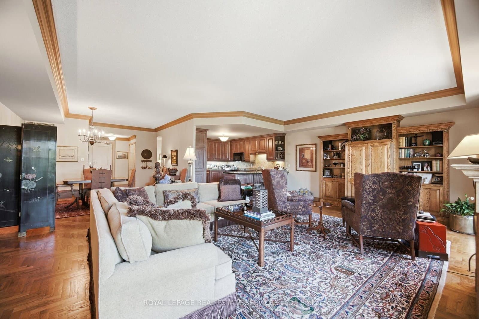 30 Anglesey Boulevard, Unit PH403 thumbnail 12
