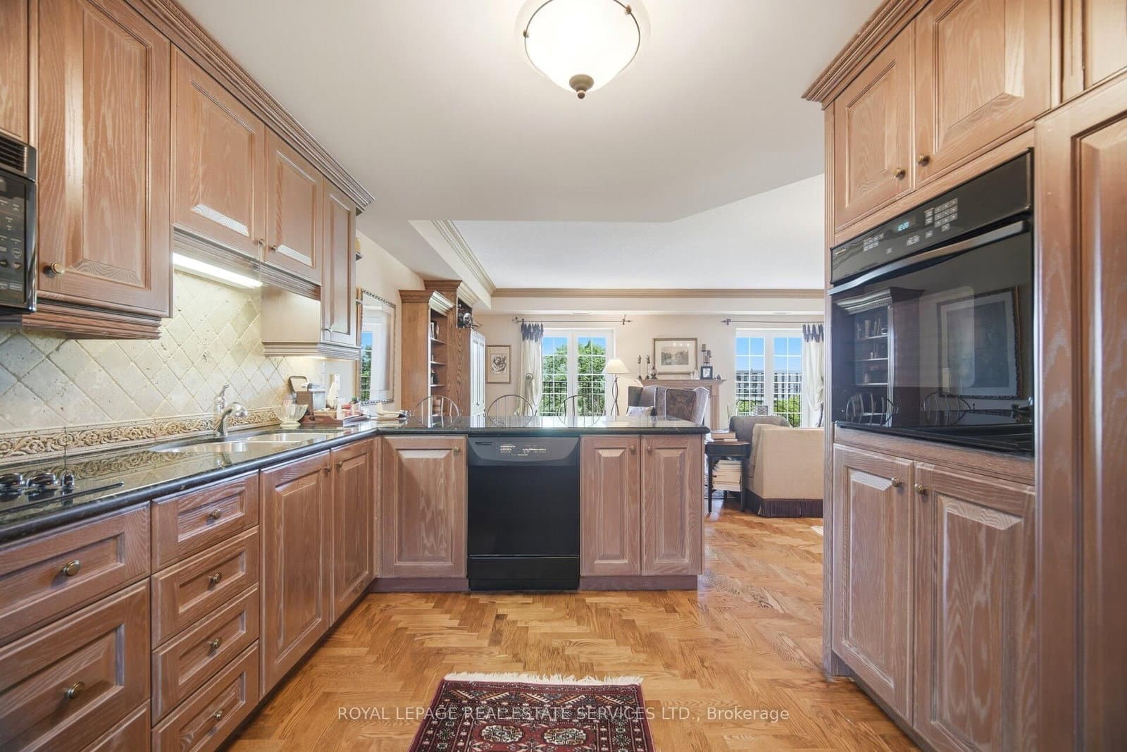30 Anglesey Boulevard, Unit PH403 thumbnail 20