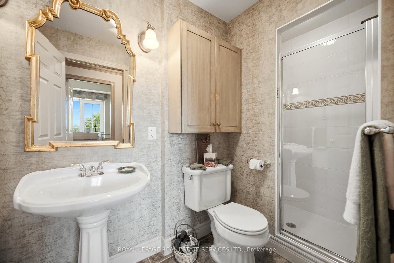 30 Anglesey Boulevard, Unit PH403 thumbnail 31