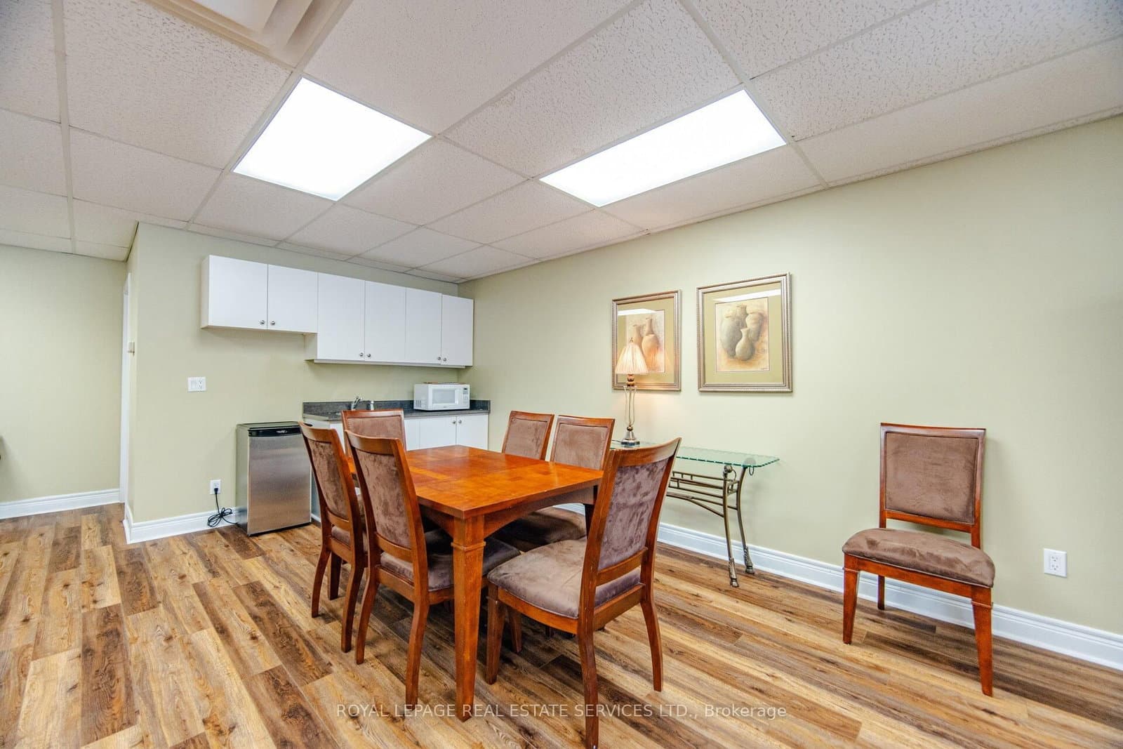 30 Anglesey Boulevard, Unit PH403 thumbnail 35