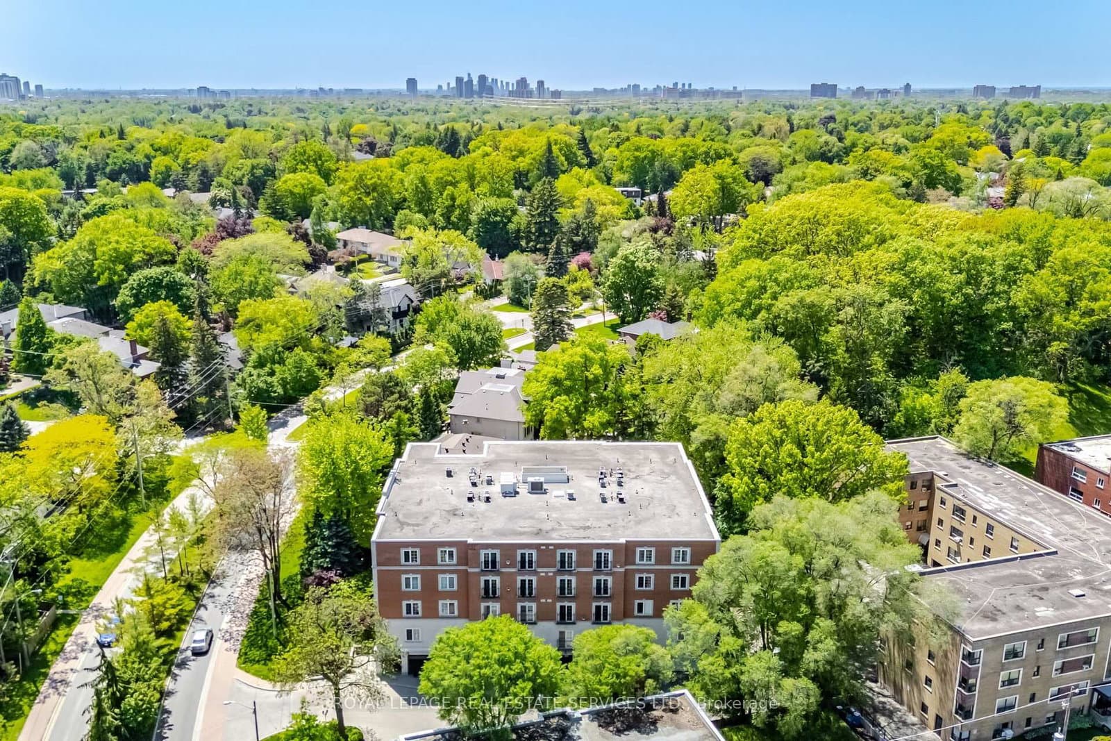 30 Anglesey Boulevard, Unit PH403 thumbnail 40