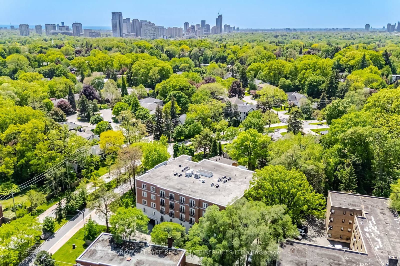30 Anglesey Boulevard, Unit PH403 thumbnail 41