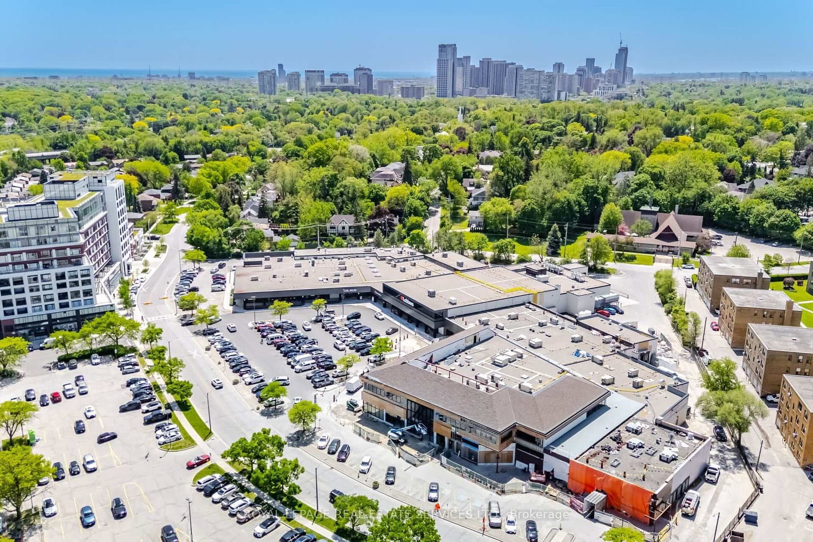30 Anglesey Boulevard, Unit PH403 thumbnail 42