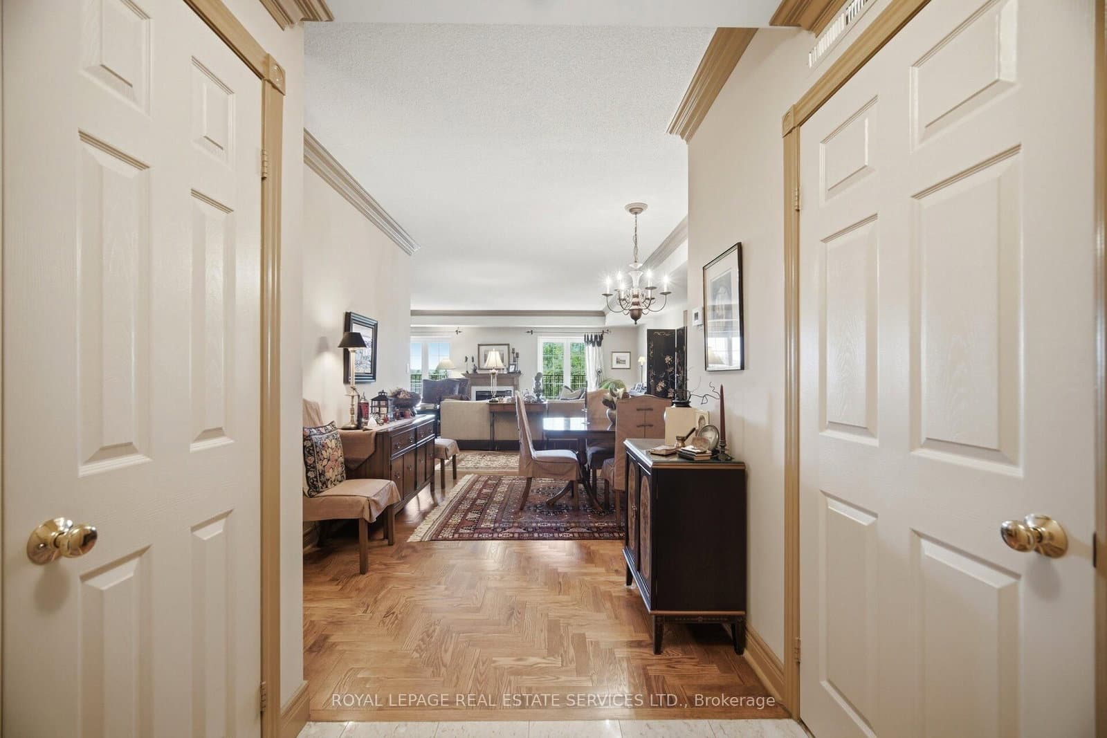 30 Anglesey Boulevard, Unit PH403 thumbnail 7