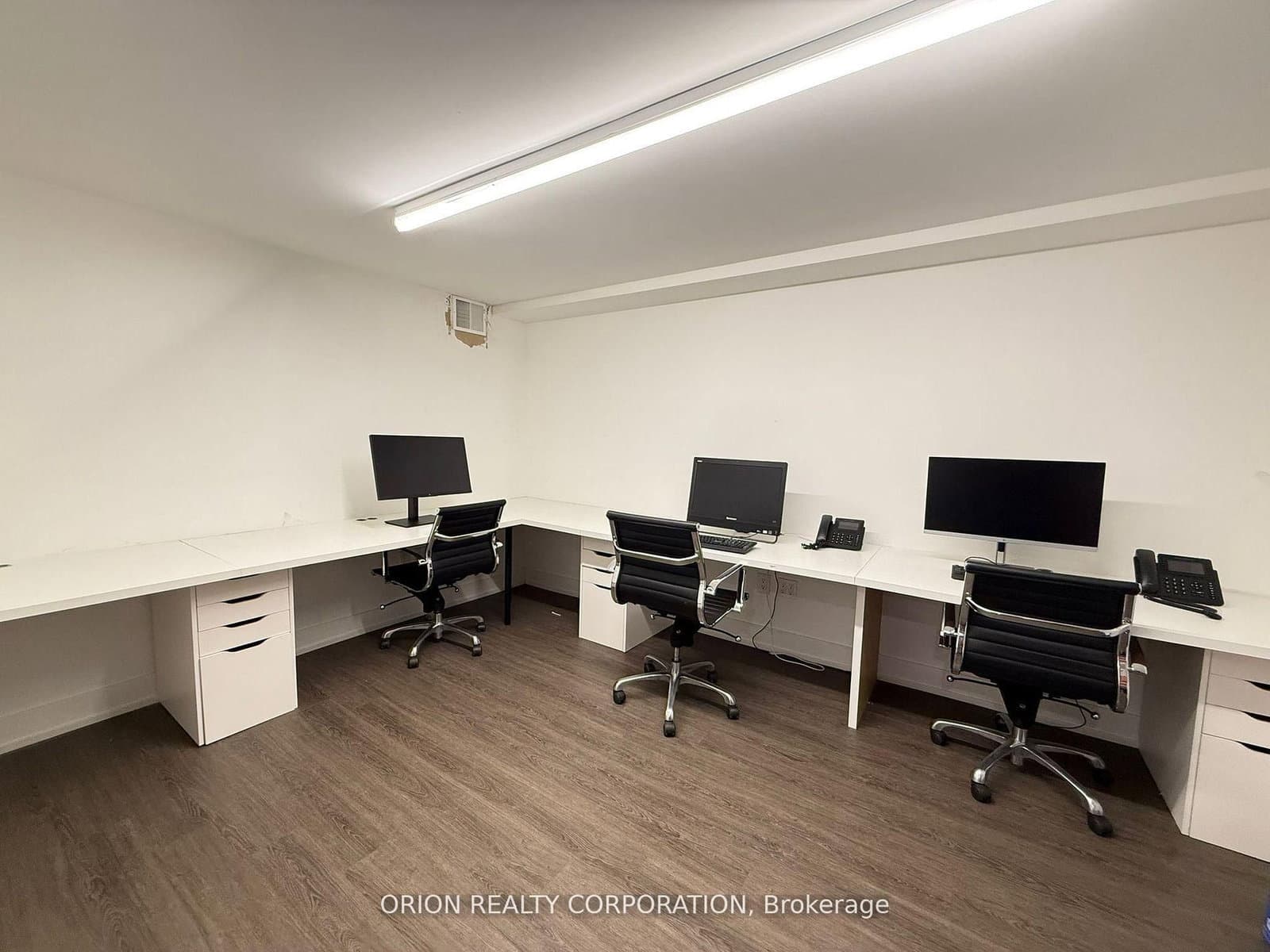 1149 Lakeshore Road E, Unit L2 - Image 1