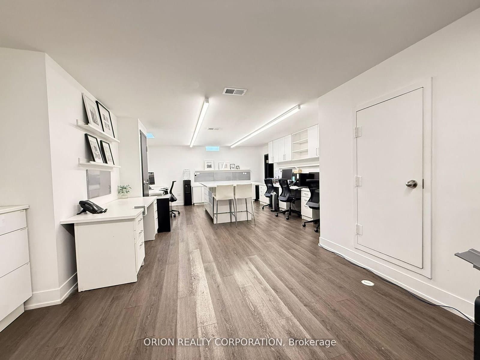 1149 Lakeshore Road E, Unit L1 - Image 1