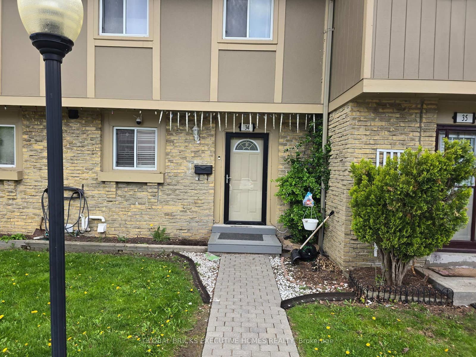 57 Hansen Road N, Unit 34 - Image 1