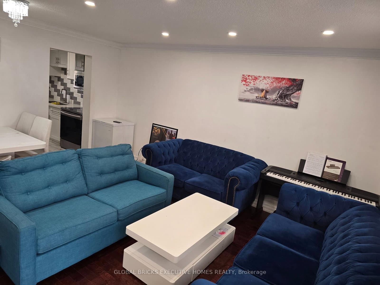 57 Hansen Road N, Unit 34 thumbnail 7