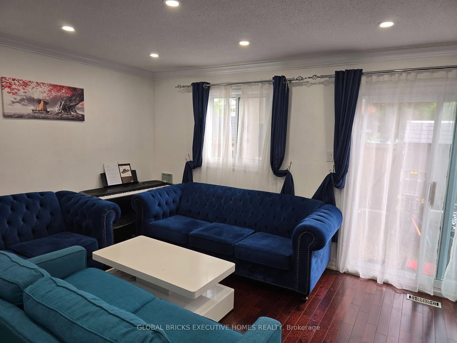 57 Hansen Road N, Unit 34 thumbnail 9