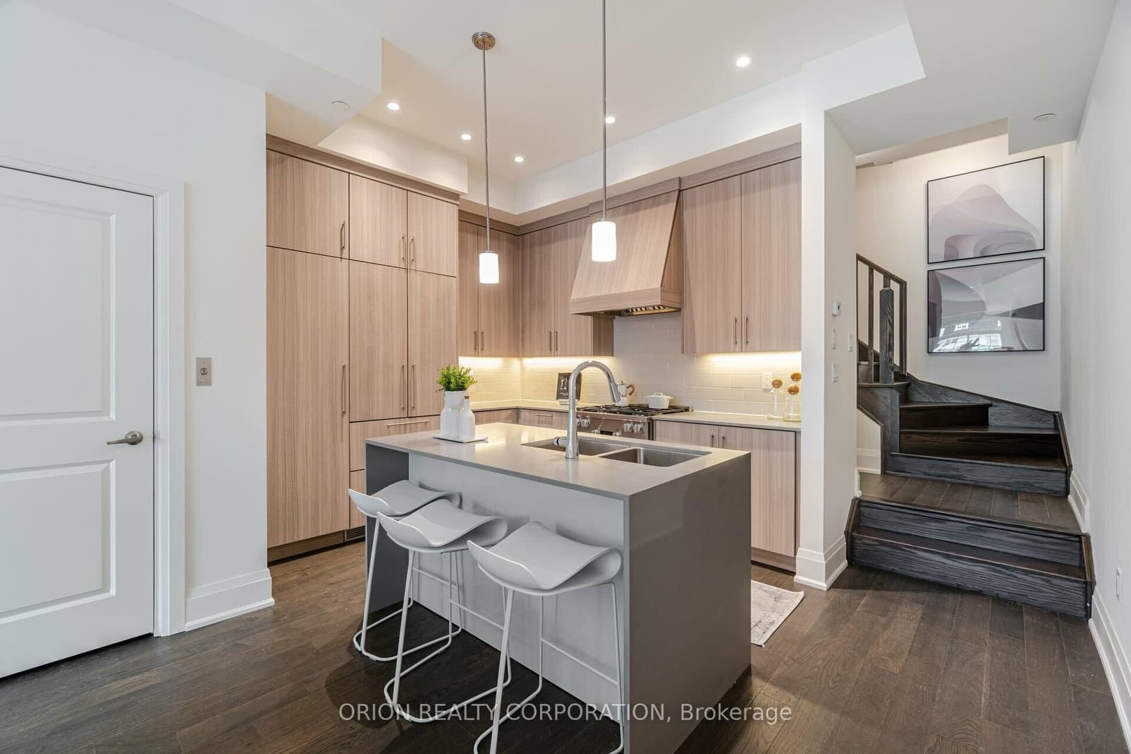 95 Brookfield Road, Unit 6 thumbnail 6