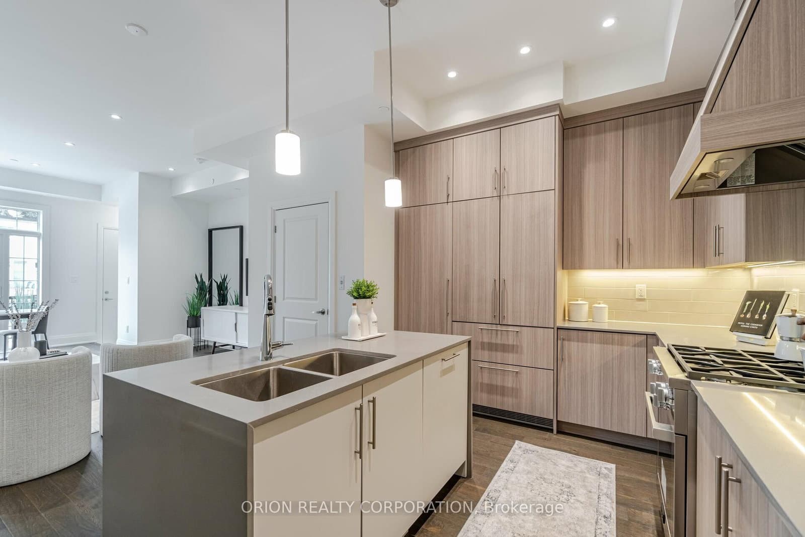95 Brookfield Road, Unit 6 thumbnail 7
