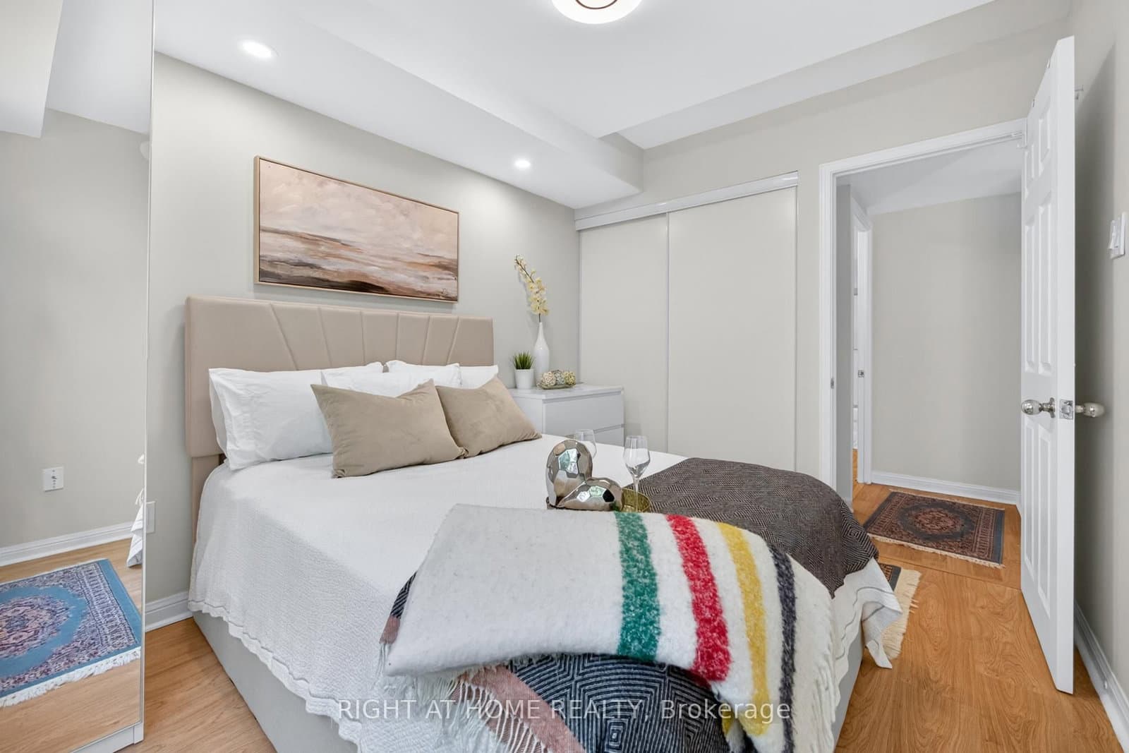 105 George Appleton Way, Unit 2151 thumbnail 13