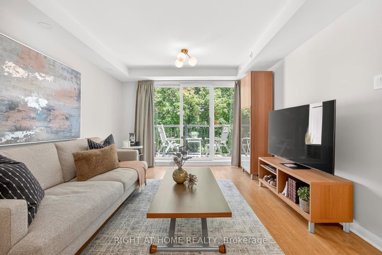 105 George Appleton Way, Unit 2151 thumbnail 2