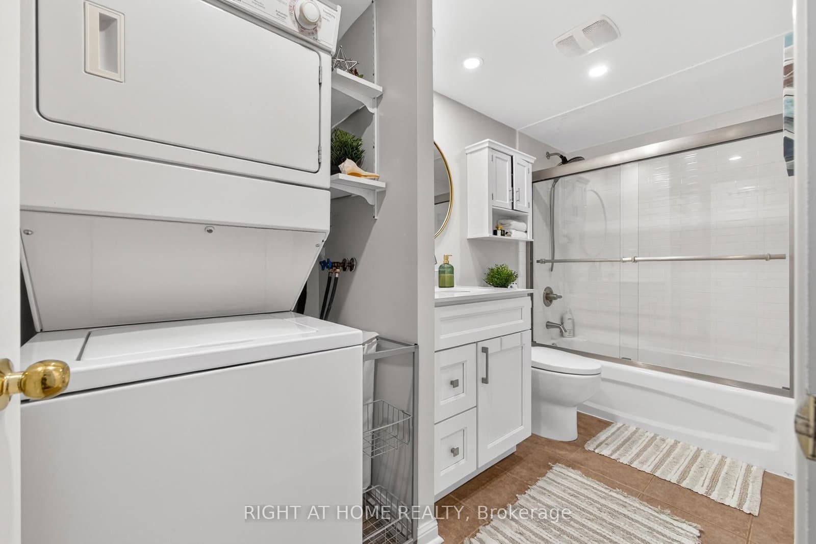 105 George Appleton Way, Unit 2151 thumbnail 20
