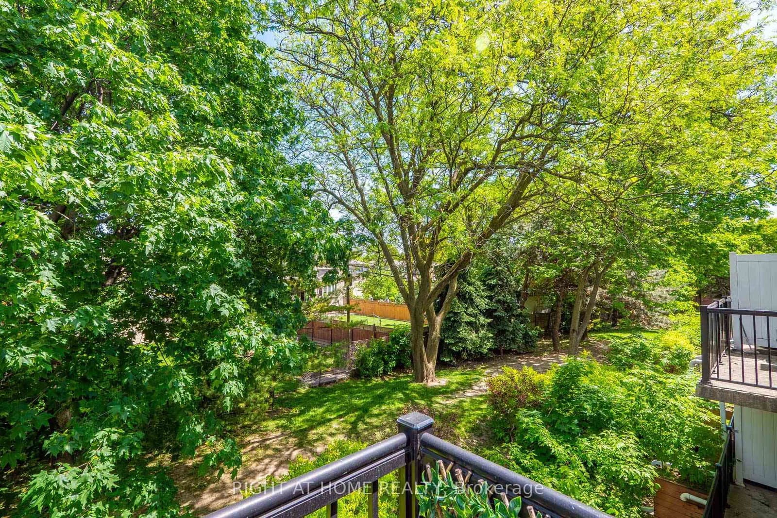105 George Appleton Way, Unit 2151 thumbnail 22