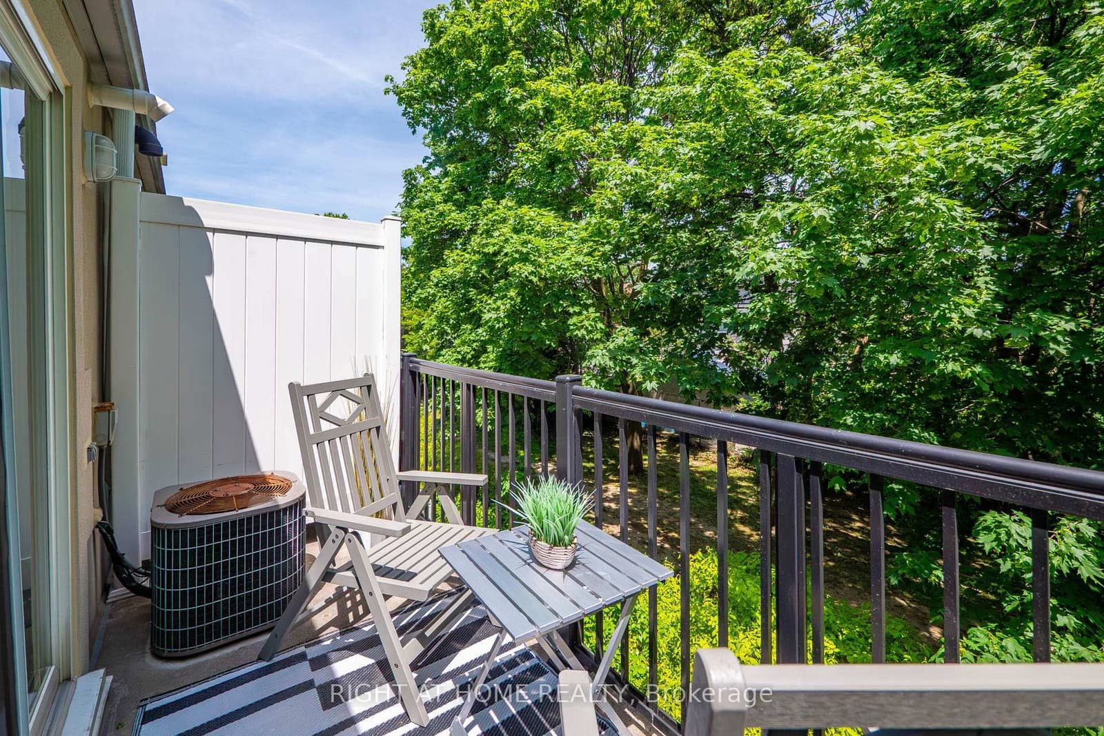 105 George Appleton Way, Unit 2151 thumbnail 27