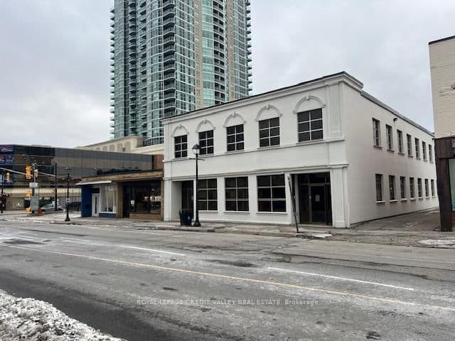 32 Queen Street W, Unit 1 thumbnail 4