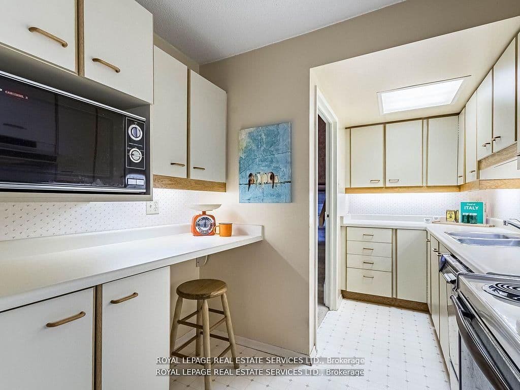 284 Mill Road, Unit PH 8 thumbnail 8