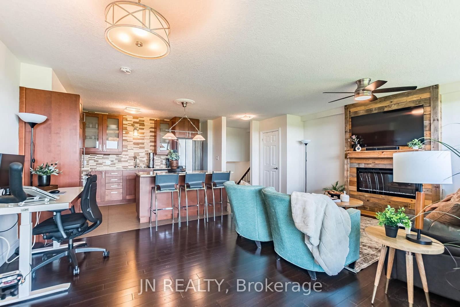 188 Mill Street S, Unit 409 thumbnail 11