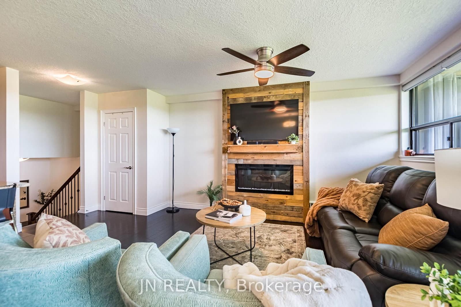 188 Mill Street S, Unit 409 thumbnail 12