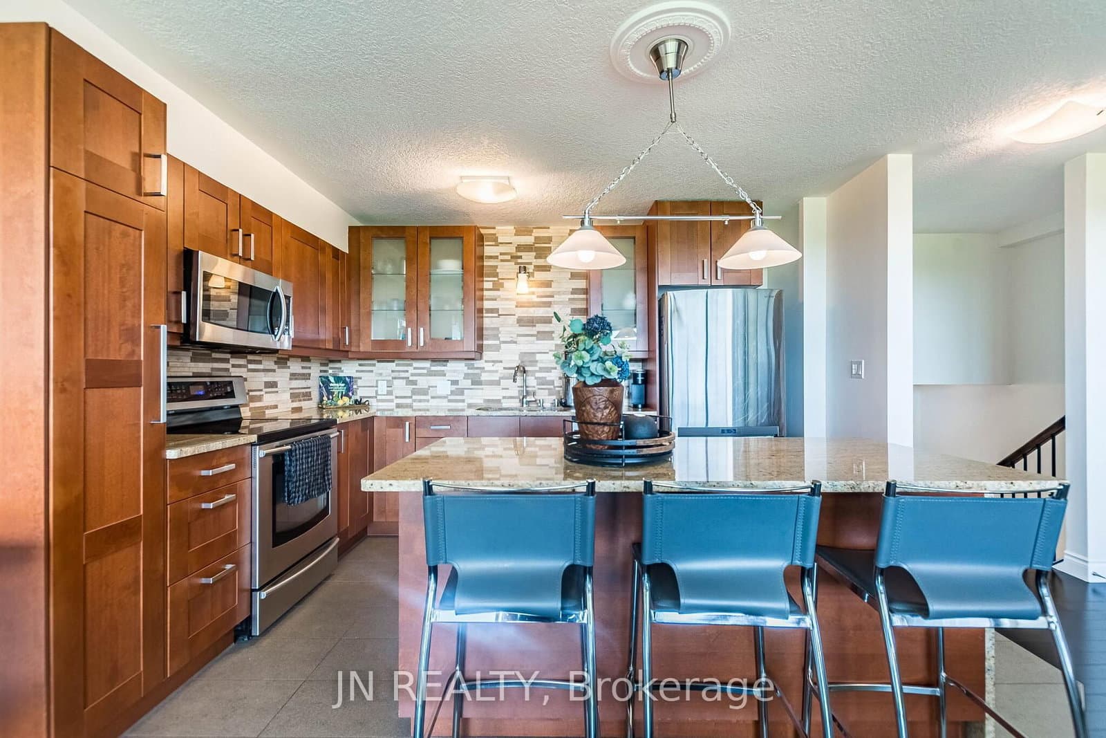 188 Mill Street S, Unit 409 thumbnail 15