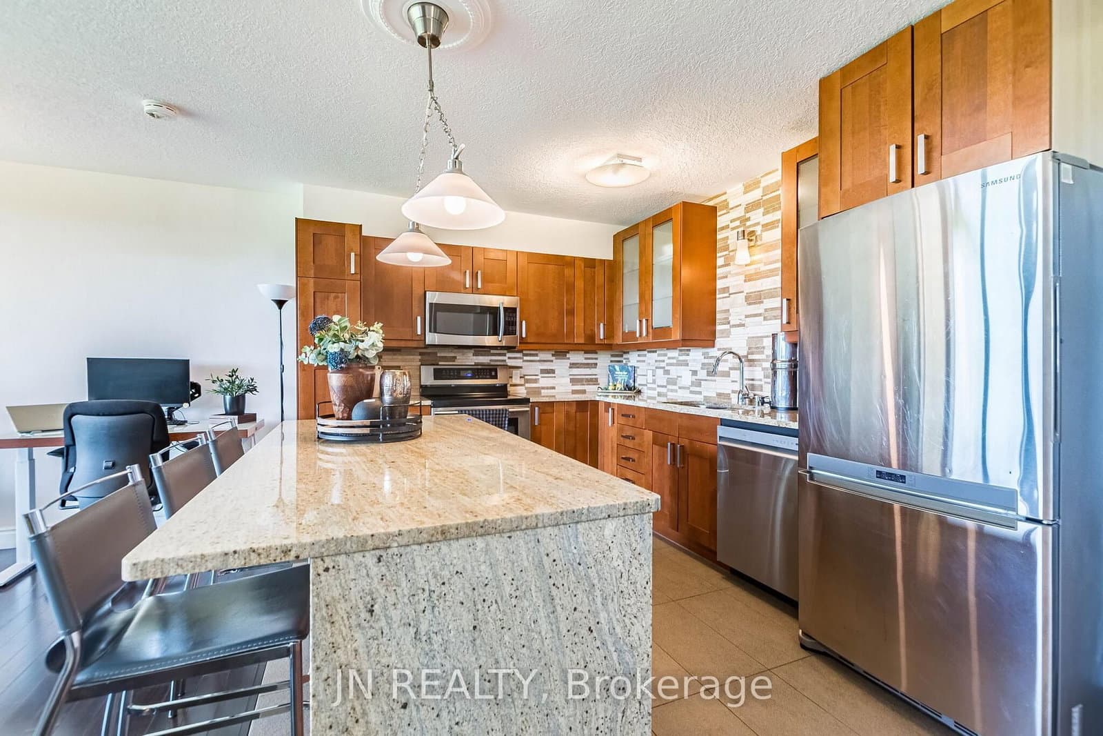 188 Mill Street S, Unit 409 thumbnail 17