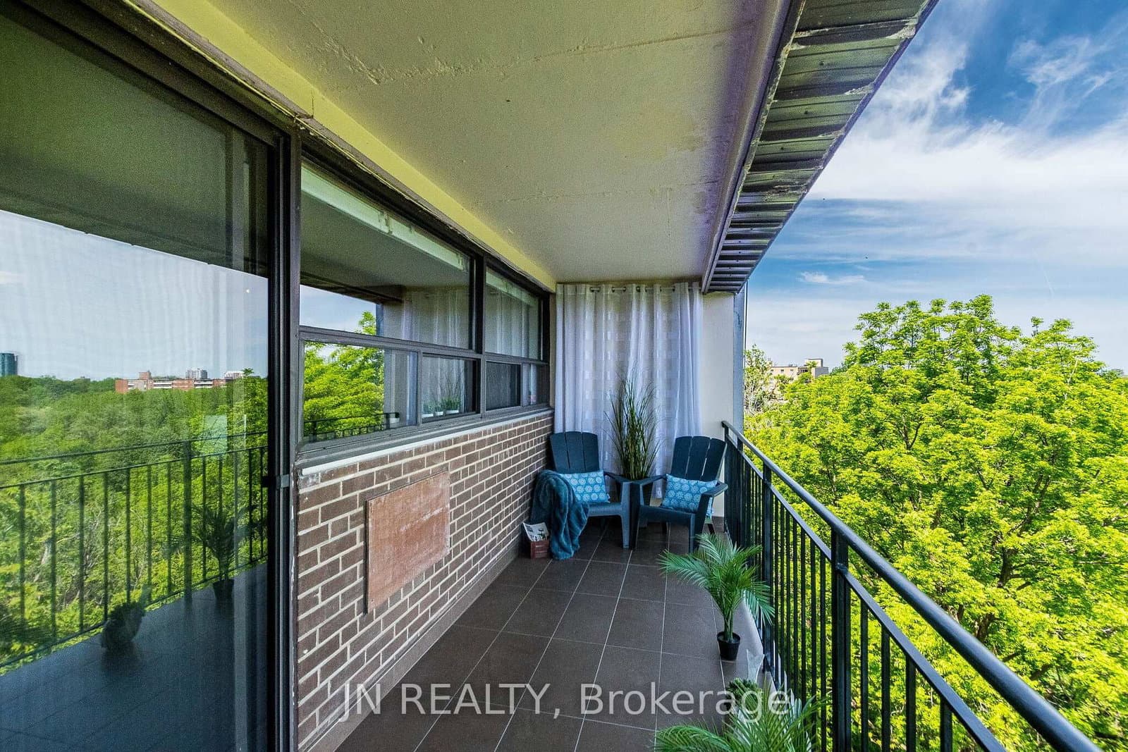 188 Mill Street S, Unit 409 thumbnail 28
