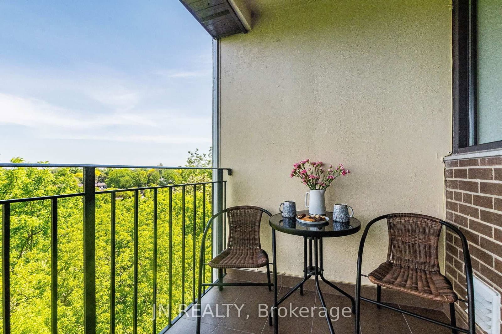 188 Mill Street S, Unit 409 thumbnail 33