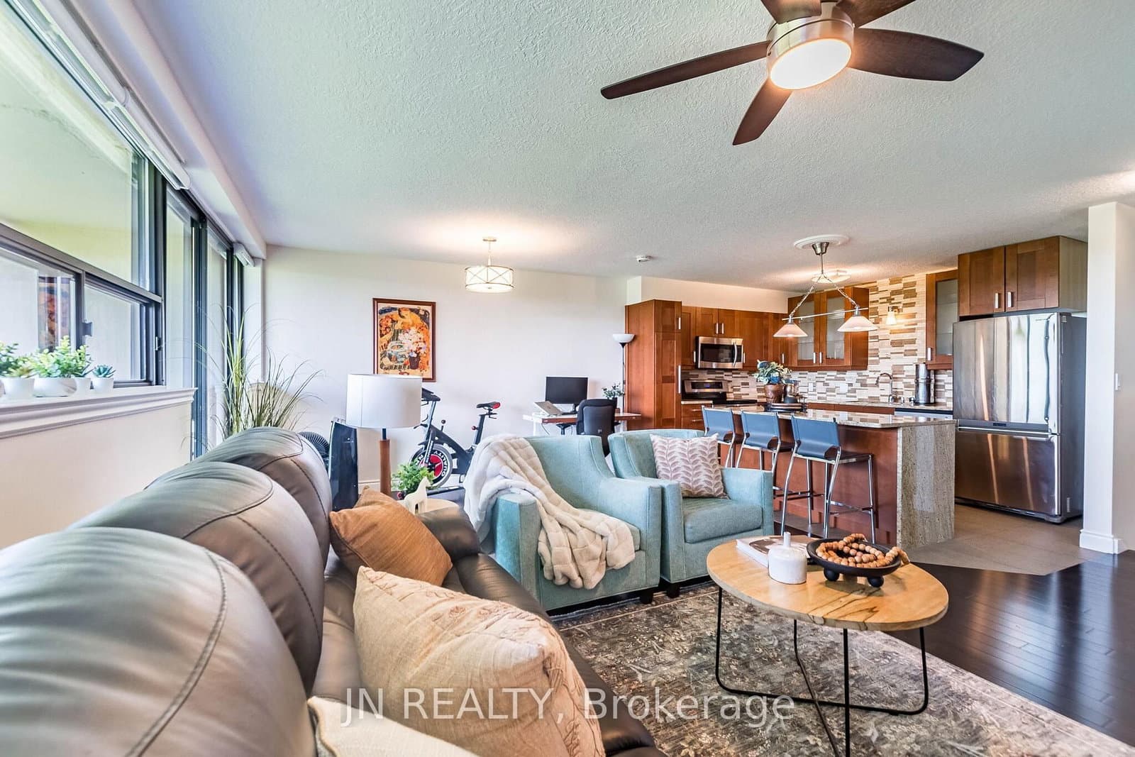 188 Mill Street S, Unit 409 thumbnail 9