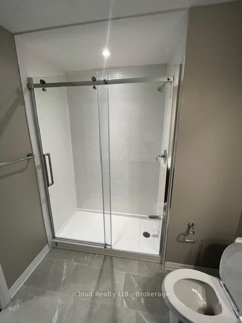 95 Dundas Street, Unit 325 thumbnail 28
