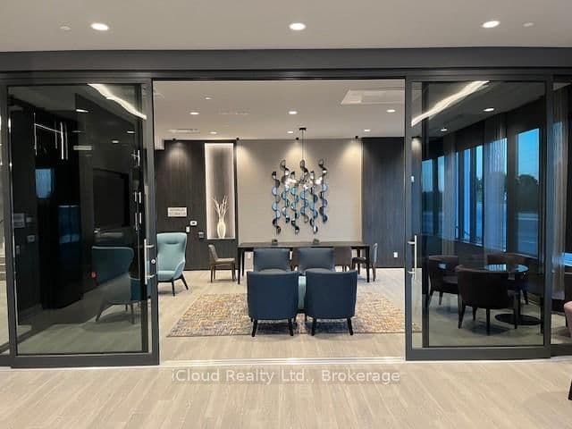 95 Dundas Street, Unit 325 thumbnail 46