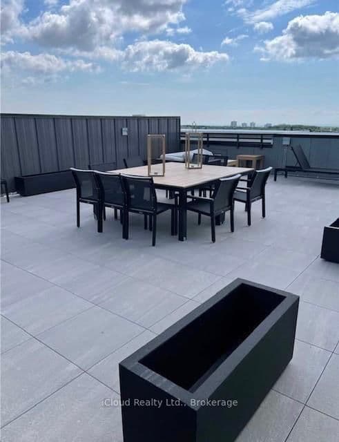 95 Dundas Street, Unit 325 thumbnail 48