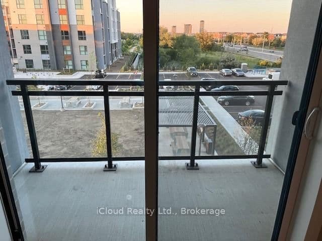 95 Dundas Street, Unit 325 thumbnail 6