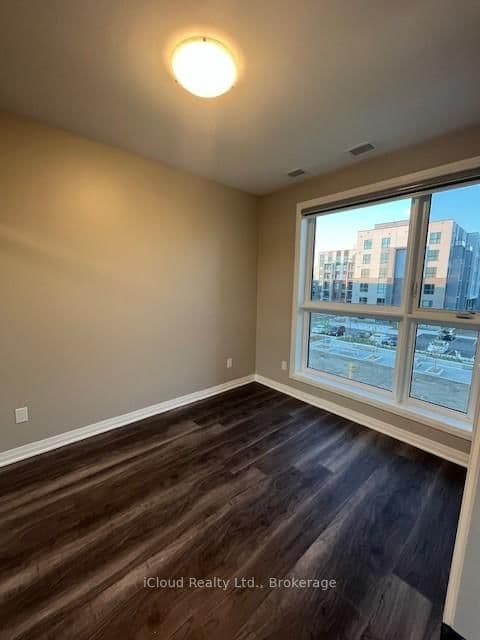 95 Dundas Street, Unit 325 thumbnail 8