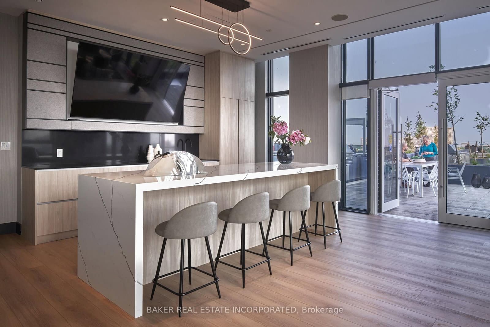 260 Malta Avenue, Unit 1801 thumbnail 6