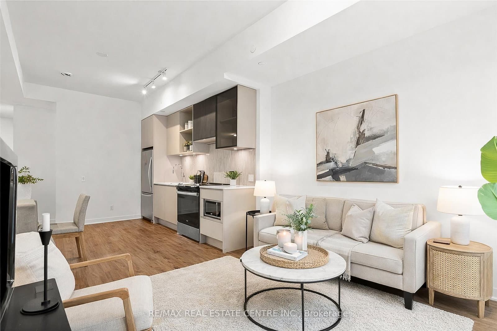 405 Dundas Street W, Unit 316 thumbnail 10