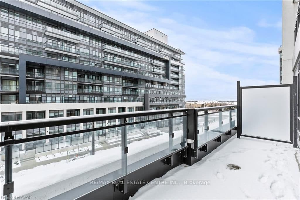 405 Dundas Street W, Unit 316 thumbnail 16