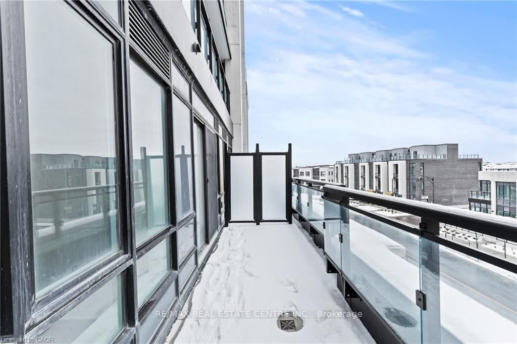 405 Dundas Street W, Unit 316 thumbnail 17