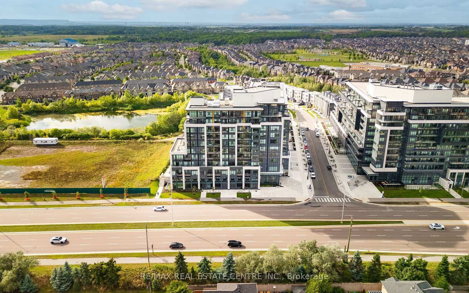 405 Dundas Street W, Unit 316 thumbnail 39