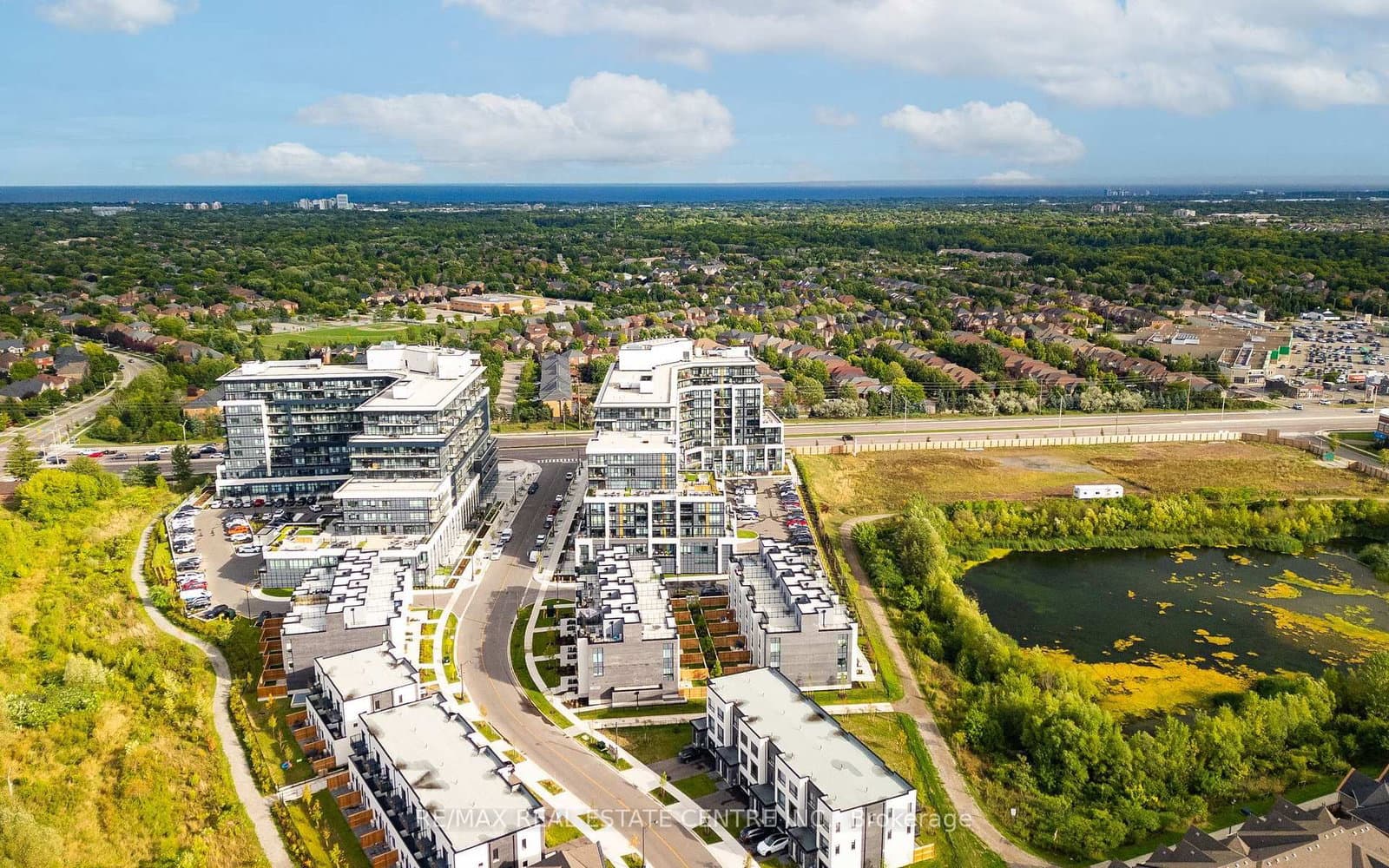 405 Dundas Street W, Unit 316 thumbnail 42