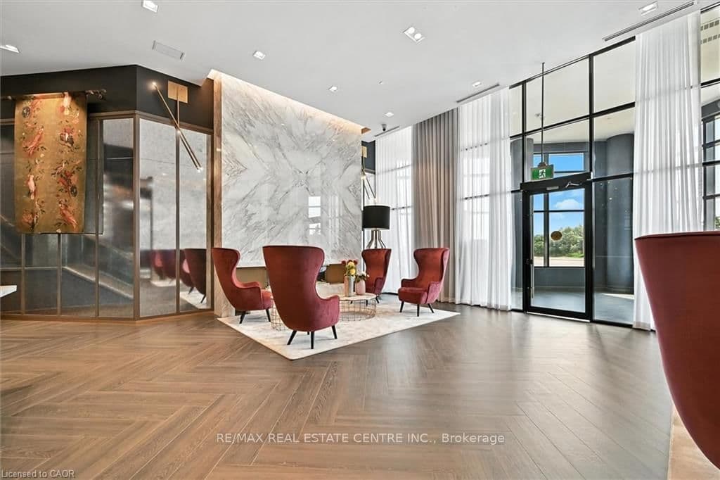 405 Dundas Street W, Unit 316 thumbnail 5