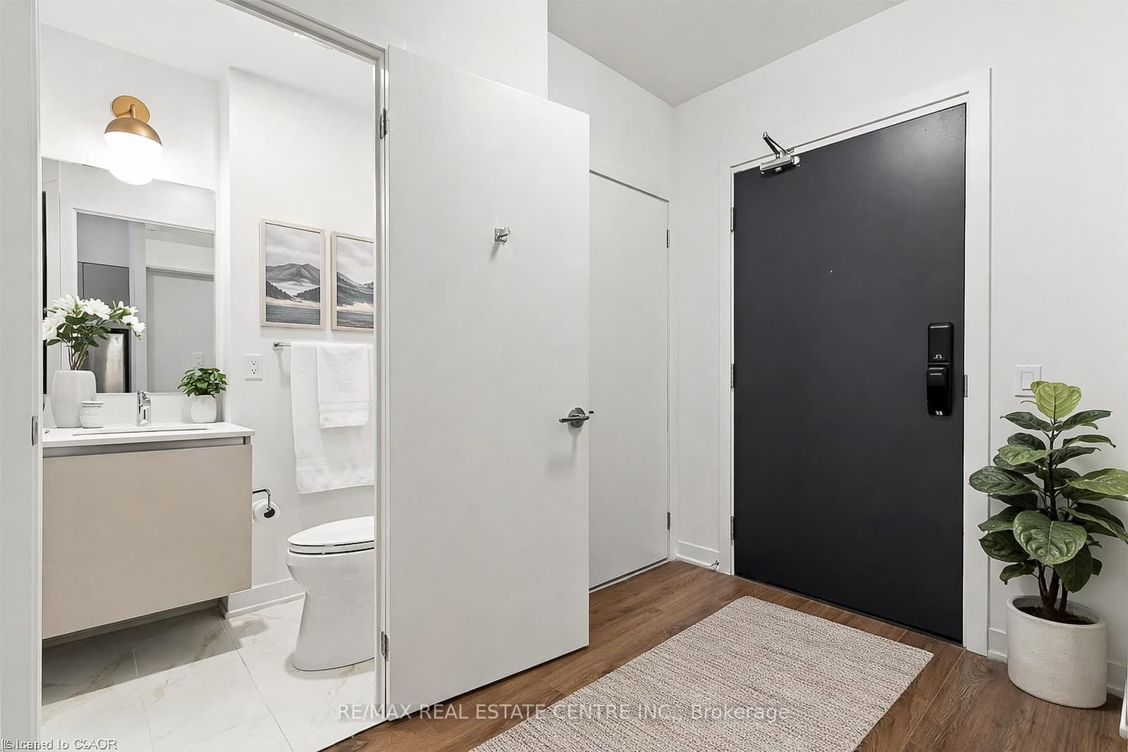 405 Dundas Street W, Unit 316 thumbnail 7