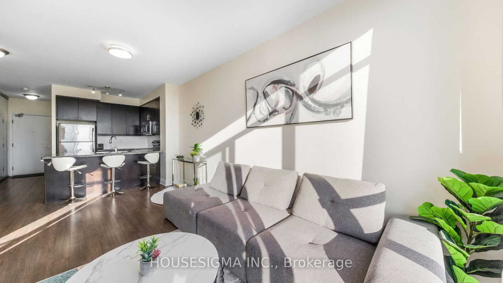 15 James Finlay Way, Unit 1103 thumbnail 17